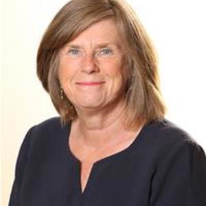 Photo of Councillor Lynne Schuller